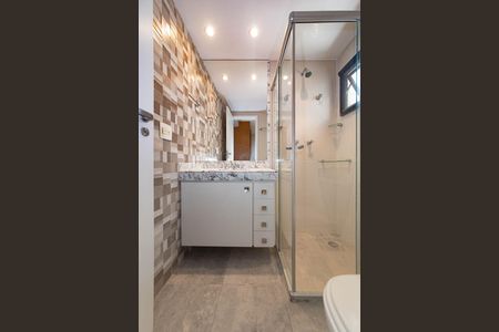 Apartamento à venda com 163m², 3 quartos e 3 vagas Apartamento à venda com 163m², 3 quartos e 3 vagasBanheiro da Suíte 1