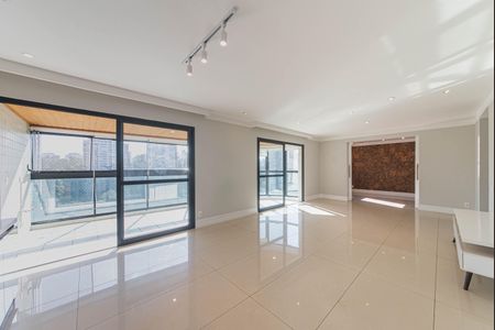 Apartamento à venda com 163m², 3 quartos e 3 vagas Apartamento à venda com 163m², 3 quartos e 3 vagasSala