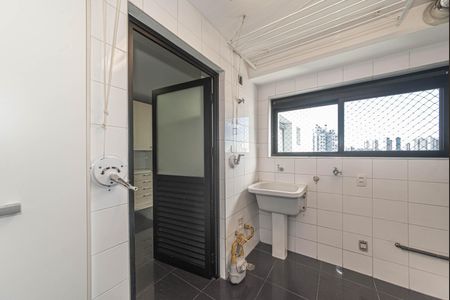 Apartamento à venda com 163m², 3 quartos e 3 vagas Apartamento à venda com 163m², 3 quartos e 3 vagasArea de serviço