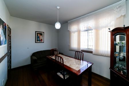 Apartamento para alugar com 90m², 3 quartos e 1 vagaSala