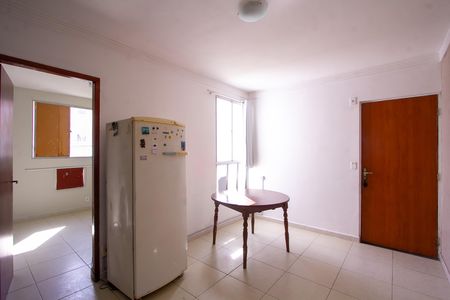 Sala de apartamento para alugar com 2 quartos, 50m² em Arsenal, São Gonçalo