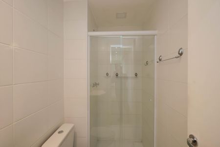 Banheiro  de apartamento à venda com 2 quartos, 48m² em Vila Medeiros, São Paulo