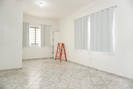 Sala  de casa para alugar com 1 quarto, 30m² em Ipiranga, Belo Horizonte