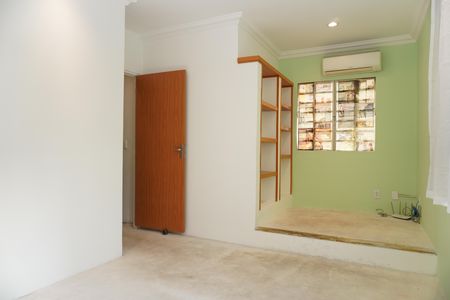 Casa para alugar com 30m², 1 quarto e sem vaga Casa para alugar com 30m², 1 quarto e sem vagaQuarto