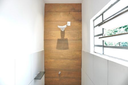 Casa para alugar com 30m², 1 quarto e sem vaga Casa para alugar com 30m², 1 quarto e sem vagaBanheiro Social