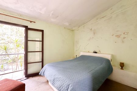 Casa à venda com 230m², 2 quartos e 2 vagas Casa à venda com 230m², 2 quartos e 2 vagasSuíte