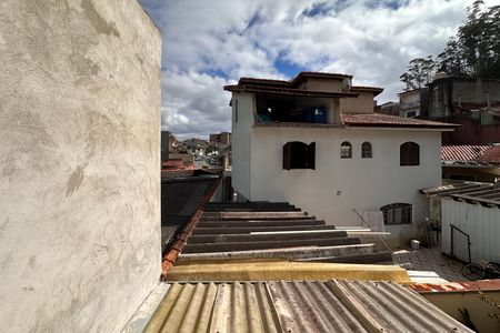 Casa à venda com 230m², 2 quartos e 2 vagas Casa à venda com 230m², 2 quartos e 2 vagasVista do Quarto 2