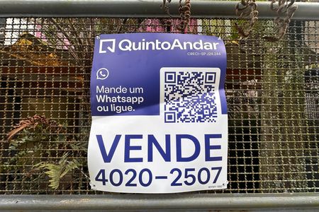 Casa à venda com 230m², 2 quartos e 2 vagas Casa à venda com 230m², 2 quartos e 2 vagasPlaca