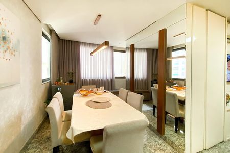 Sala de apartamento à venda com 3 quartos, 110m² em Funcionários, Belo Horizonte