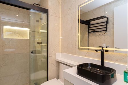 Banheiro de kitnet/studio para alugar com 1 quarto, 25m² em Santo Amaro, São Paulo