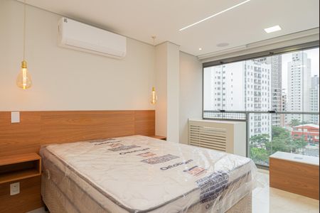 Quarto de kitnet/studio para alugar com 1 quarto, 25m² em Santo Amaro, São Paulo