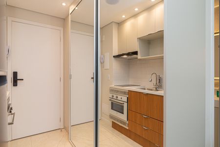 Quarto de kitnet/studio para alugar com 1 quarto, 25m² em Santo Amaro, São Paulo