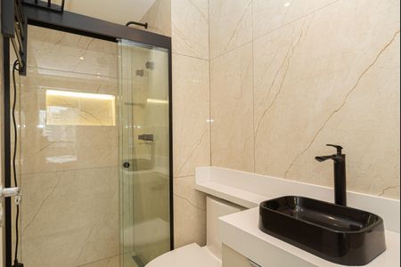 Banheiro de kitnet/studio para alugar com 1 quarto, 25m² em Santo Amaro, São Paulo