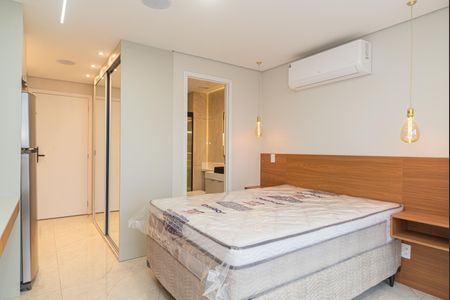 Quarto de kitnet/studio para alugar com 1 quarto, 25m² em Santo Amaro, São Paulo