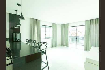 Apartamento à venda com 2 quartos, 96m² em Novo Riacho, Contagem