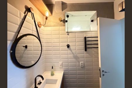 Apartamento para alugar com 80m², 2 quartos e sem vaga Apartamento para alugar com 80m², 2 quartos e sem vagaBanheiro 1
