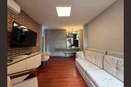 Sala de apartamento para alugar com 2 quartos, 80m² em Copacabana, Rio de Janeiro