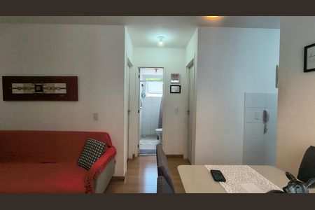 Sala de apartamento para alugar com 2 quartos, 49m² em Vargem Grande, Rio de Janeiro