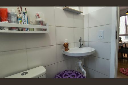 Apartamento para alugar com 49m², 2 quartos e 1 vaga Apartamento para alugar com 49m², 2 quartos e 1 vagaBanheiro
