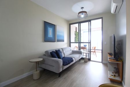 Apartamento à venda com 79m², 2 quartos e 2 vagasSala