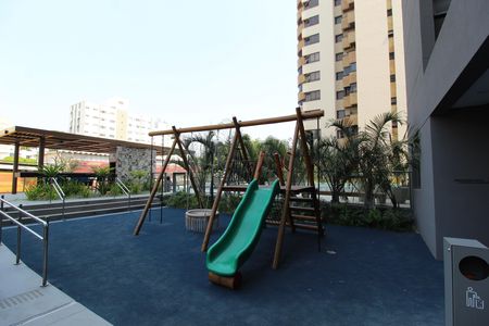 Apartamento à venda com 79m², 2 quartos e 2 vagasÁrea Comum - Playground