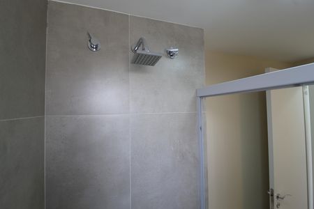 Apartamento à venda com 79m², 2 quartos e 2 vagasBanheiro da Suíte 2