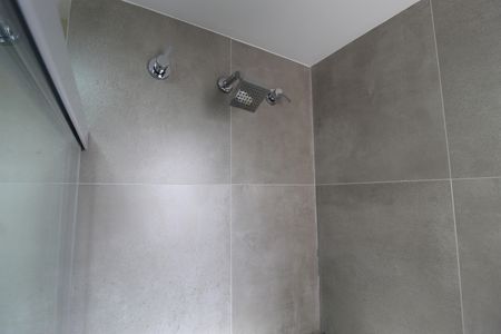 Apartamento à venda com 79m², 2 quartos e 2 vagasBanheiro da Suíte 1
