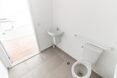 Apartamento para alugar com 37m², 2 quartos e sem vaga Apartamento para alugar com 37m², 2 quartos e sem vagaBanheiro