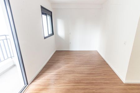 Apartamento para alugar com 37m², 2 quartos e sem vaga Apartamento para alugar com 37m², 2 quartos e sem vagaSala/Quarto