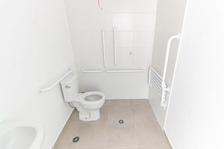 Apartamento para alugar com 37m², 2 quartos e sem vaga Apartamento para alugar com 37m², 2 quartos e sem vagaBanheiro