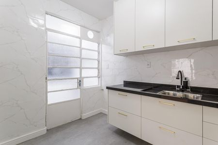 Apartamento à venda com 95m², 4 quartos e sem vaga Apartamento à venda com 95m², 4 quartos e sem vagaCozinha