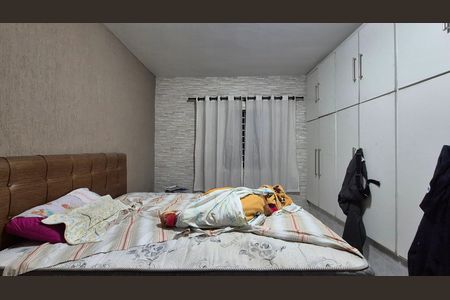 Casa à venda com 240m², 3 quartos e 7 vagas Casa à venda com 240m², 3 quartos e 7 vagasSuíte