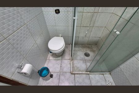 Casa à venda com 240m², 3 quartos e 7 vagas Casa à venda com 240m², 3 quartos e 7 vagasBanheiro da suíte