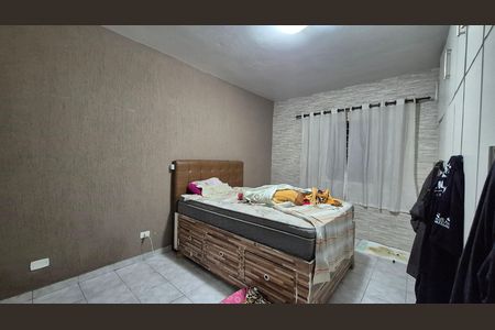 Casa à venda com 240m², 3 quartos e 7 vagas Casa à venda com 240m², 3 quartos e 7 vagasSuíte