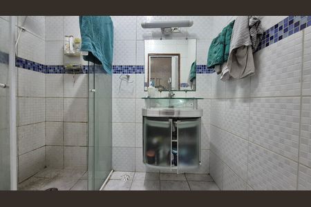 Casa à venda com 240m², 3 quartos e 7 vagas Casa à venda com 240m², 3 quartos e 7 vagasBanheiro da suíte