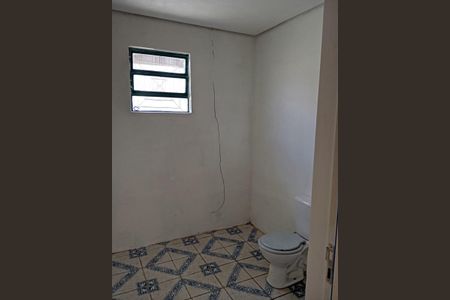 Banheiro de casa à venda com 4 quartos, 208m² em Harmonia, Canoas