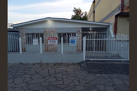 Casa à venda com 208m², 4 quartos e 4 vagasFachada