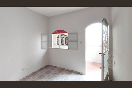 Casa para alugar com 65m², 2 quartos e 2 vagas Casa para alugar com 65m², 2 quartos e 2 vagasSala
