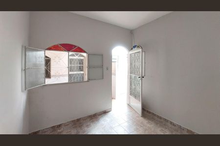Casa para alugar com 65m², 2 quartos e 2 vagas Casa para alugar com 65m², 2 quartos e 2 vagasSala