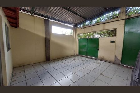 Casa para alugar com 65m², 2 quartos e 2 vagas Casa para alugar com 65m², 2 quartos e 2 vagasGaragem