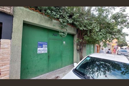 Casa para alugar com 65m², 2 quartos e 2 vagas Casa para alugar com 65m², 2 quartos e 2 vagasFachada