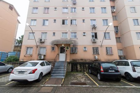 Apartamento à venda com 36m², 2 quartos e 2 vagas Apartamento à venda com 36m², 2 quartos e 2 vagasFachada do bloco