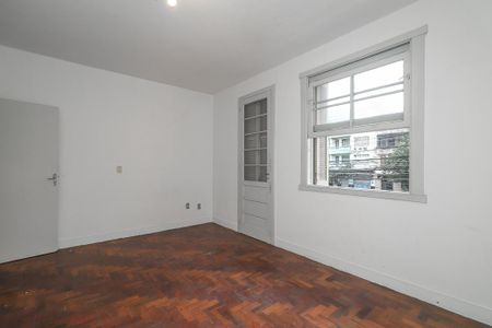 Apartamento para alugar com 129m², 3 quartos e sem vagaQuarto