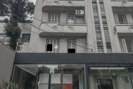 Apartamento para alugar com 129m², 3 quartos e sem vagaFachada