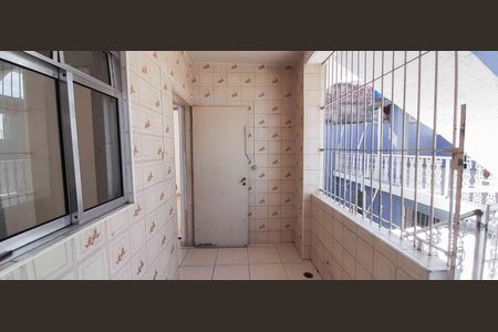 Casa à venda com 270m², 8 quartos e 3 vagas Casa à venda com 270m², 8 quartos e 3 vagasCasa 1 - Área de Serviço