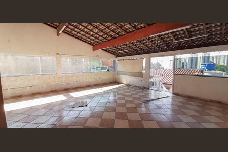 Casa à venda com 270m², 8 quartos e 3 vagas Casa à venda com 270m², 8 quartos e 3 vagasÁrea comum