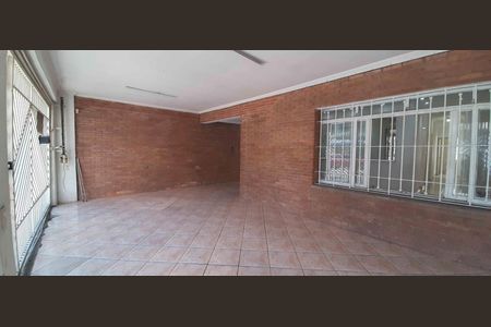 Casa à venda com 270m², 8 quartos e 3 vagas Casa à venda com 270m², 8 quartos e 3 vagasGaragem