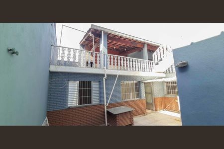 Casa à venda com 270m², 8 quartos e 3 vagas Casa à venda com 270m², 8 quartos e 3 vagasÁrea comum