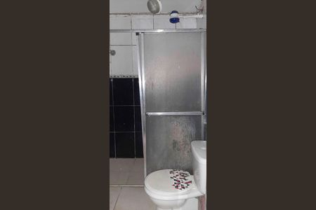 Casa à venda com 270m², 8 quartos e 3 vagas Casa à venda com 270m², 8 quartos e 3 vagasCasa 3 - Banheiro social