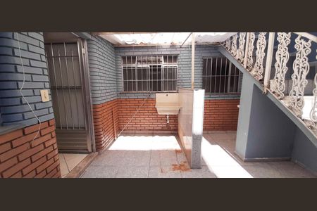 Casa à venda com 270m², 8 quartos e 3 vagas Casa à venda com 270m², 8 quartos e 3 vagasCasa 3 - Área de serviço